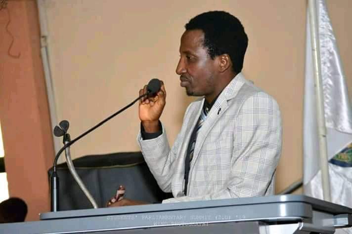 Ex-PDP campaign spokesman in Kwara, Ishowo, defects to APC