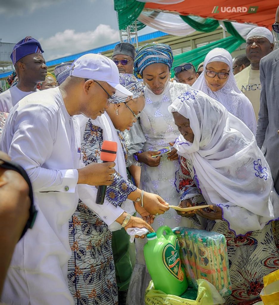 Ododo distributes palliatives to 1,500 widows across Kogi State