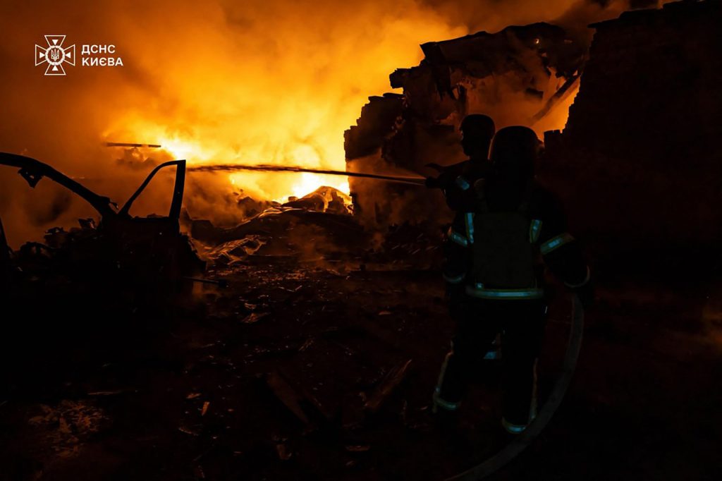 Fire razes five shops at Orita Challenge in Ibadan | The Guardian Nigeria News