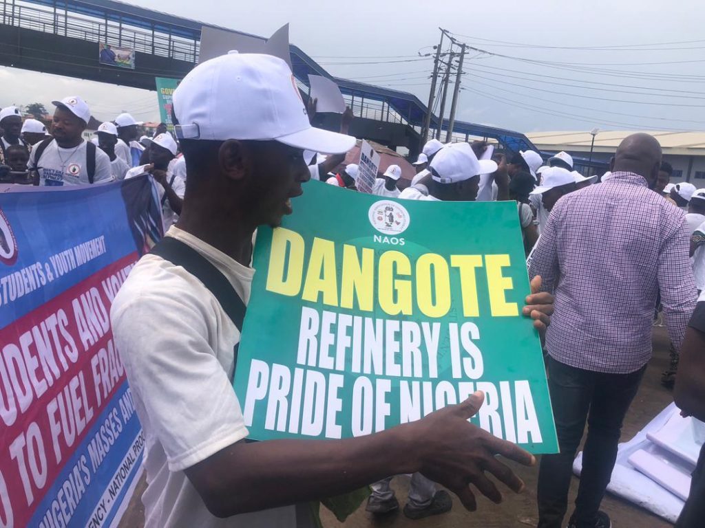 Students stage peaceful protest in Ibadan in support of Dangote Refinery