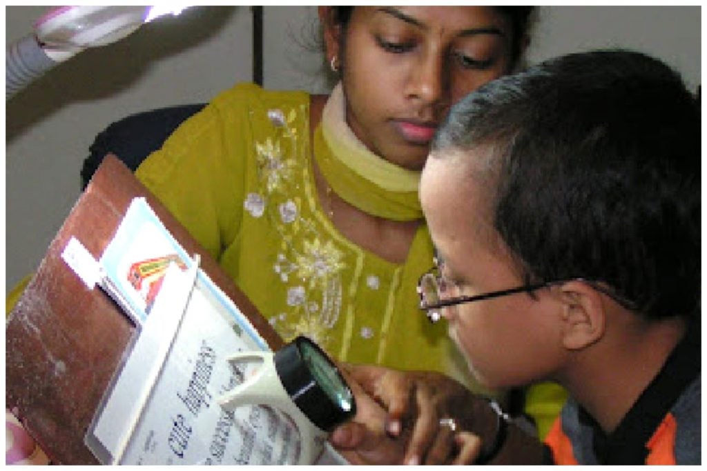 Long hours on screens endanger children’s vision, experts tell parents