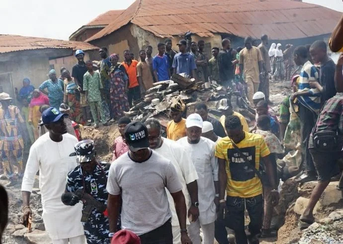 Oyo fire victims receive N2.5m donation from APM candidate