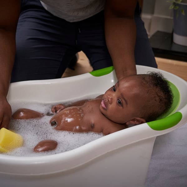 Don’t bathe babies with cold water, paediatricians tell parents