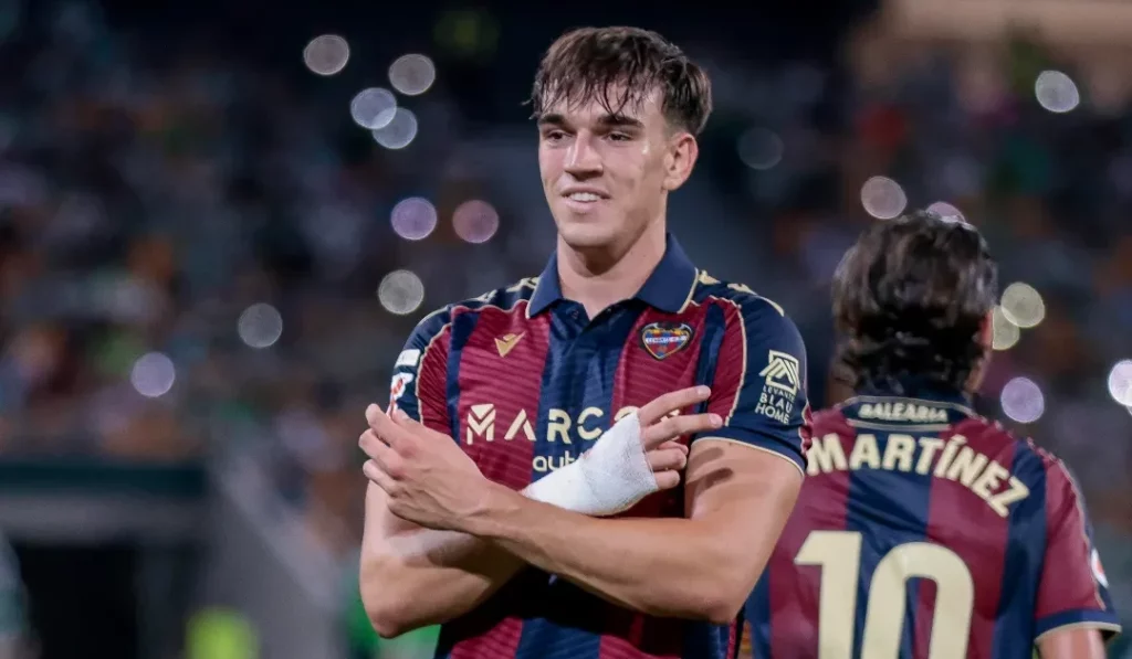 Real Madrid Sign Levante Striker Espi for €25 Million