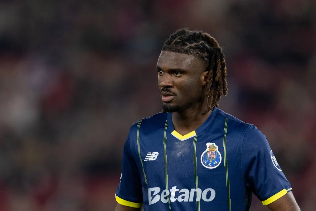 Super Eagles star Moffi leaves Hamburg boss surprised after completing Nice transfer