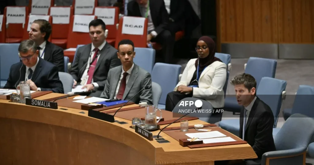 Tech chiefs urge caution in AI development at UN meeting