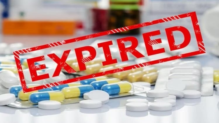 Expired drugs as deadly as fake medicines, pharmacists warn