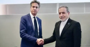 UK foreign secretary under fire for Iran minister handshake
