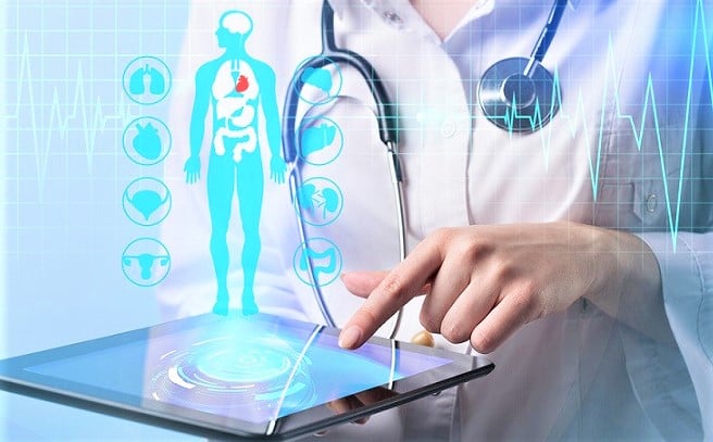 Don’t ignore technology, don urges health professionals