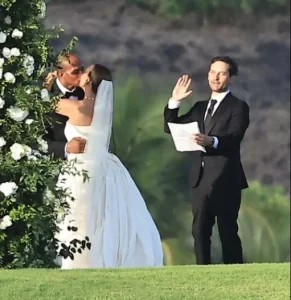 Spider-Man actor officiates ex-wife’s wedding in Hawaii