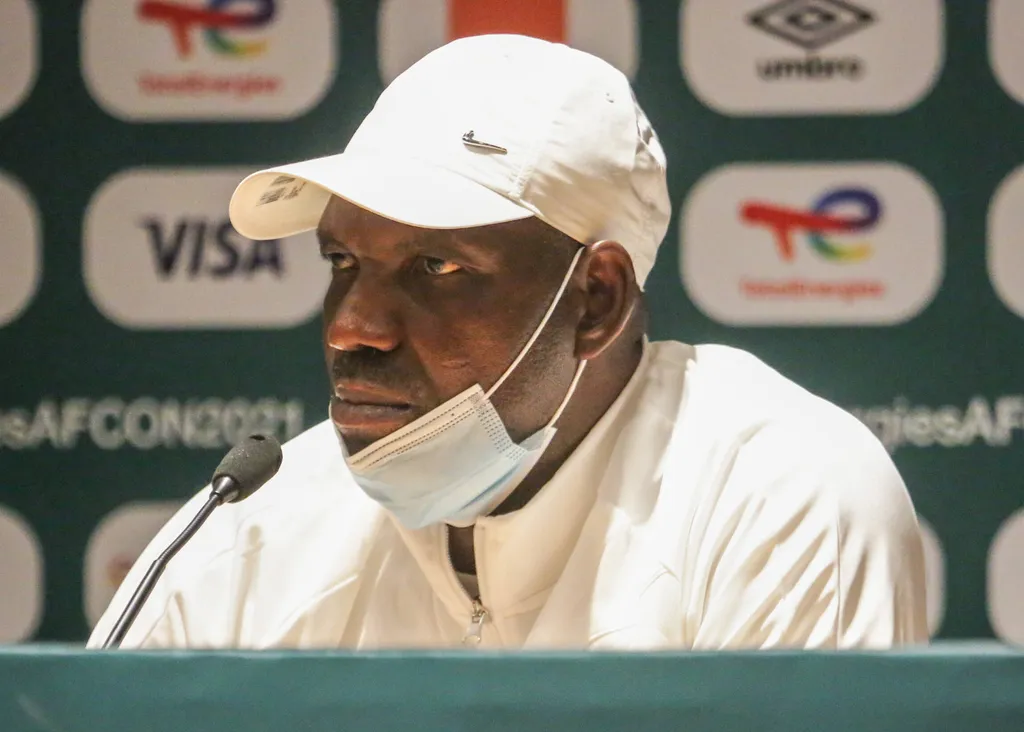 Former Super Eagles coach gets 3 assistants, others for Nigeria’s Olympics qualifier